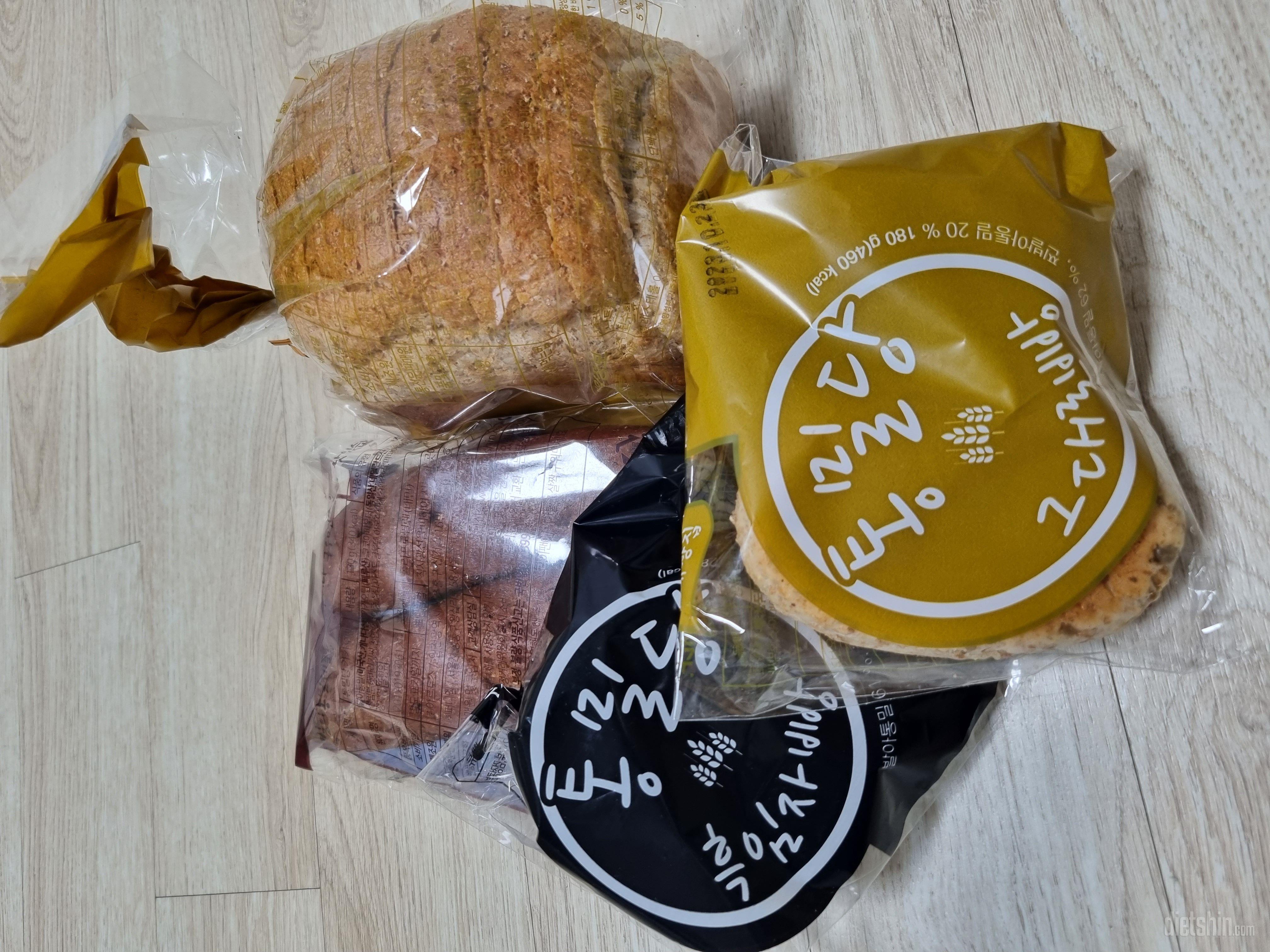 🍞 고소하고 건강한 맛이에요
꼭꼭