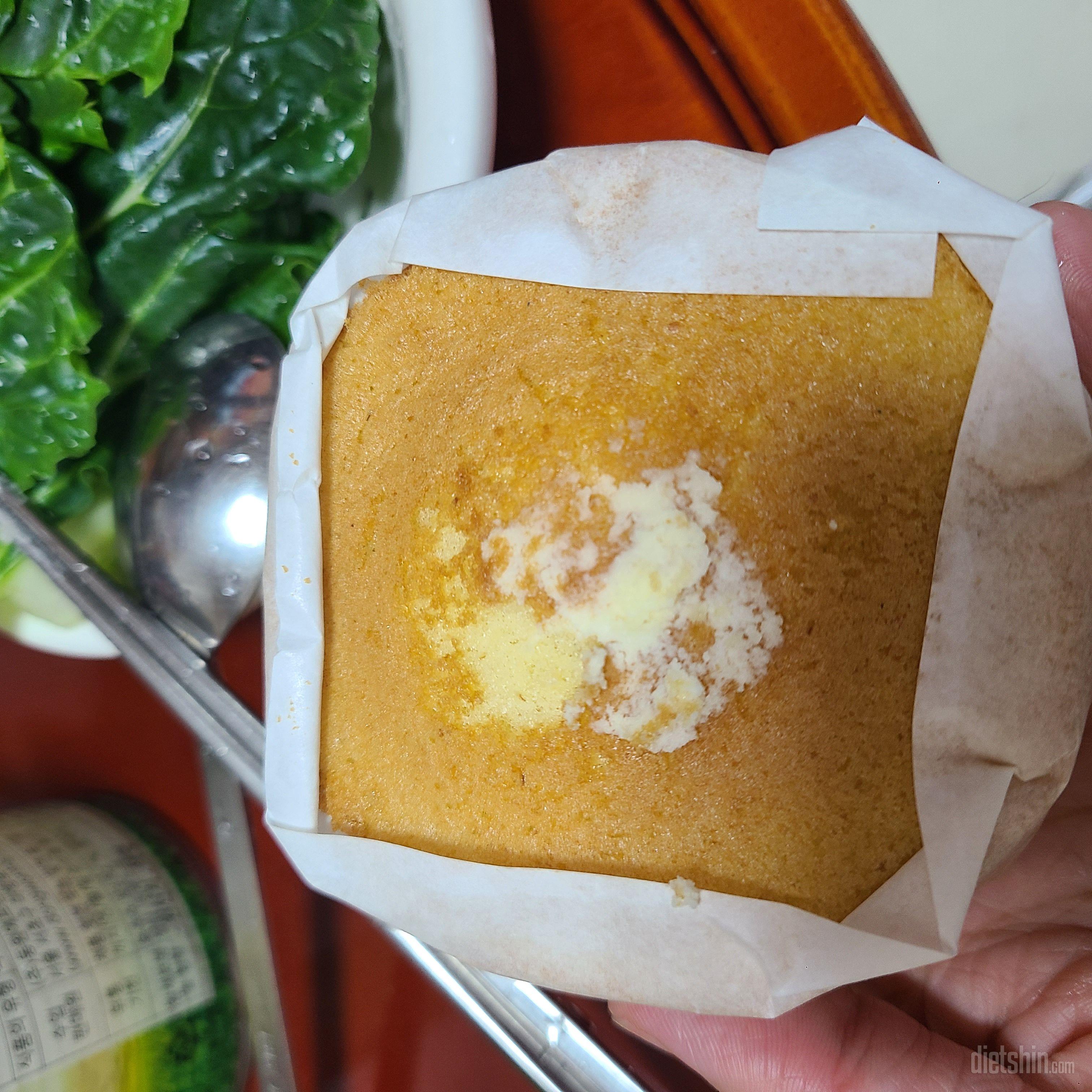 물 많이 먹으면서 먹으면 먹을만해요.