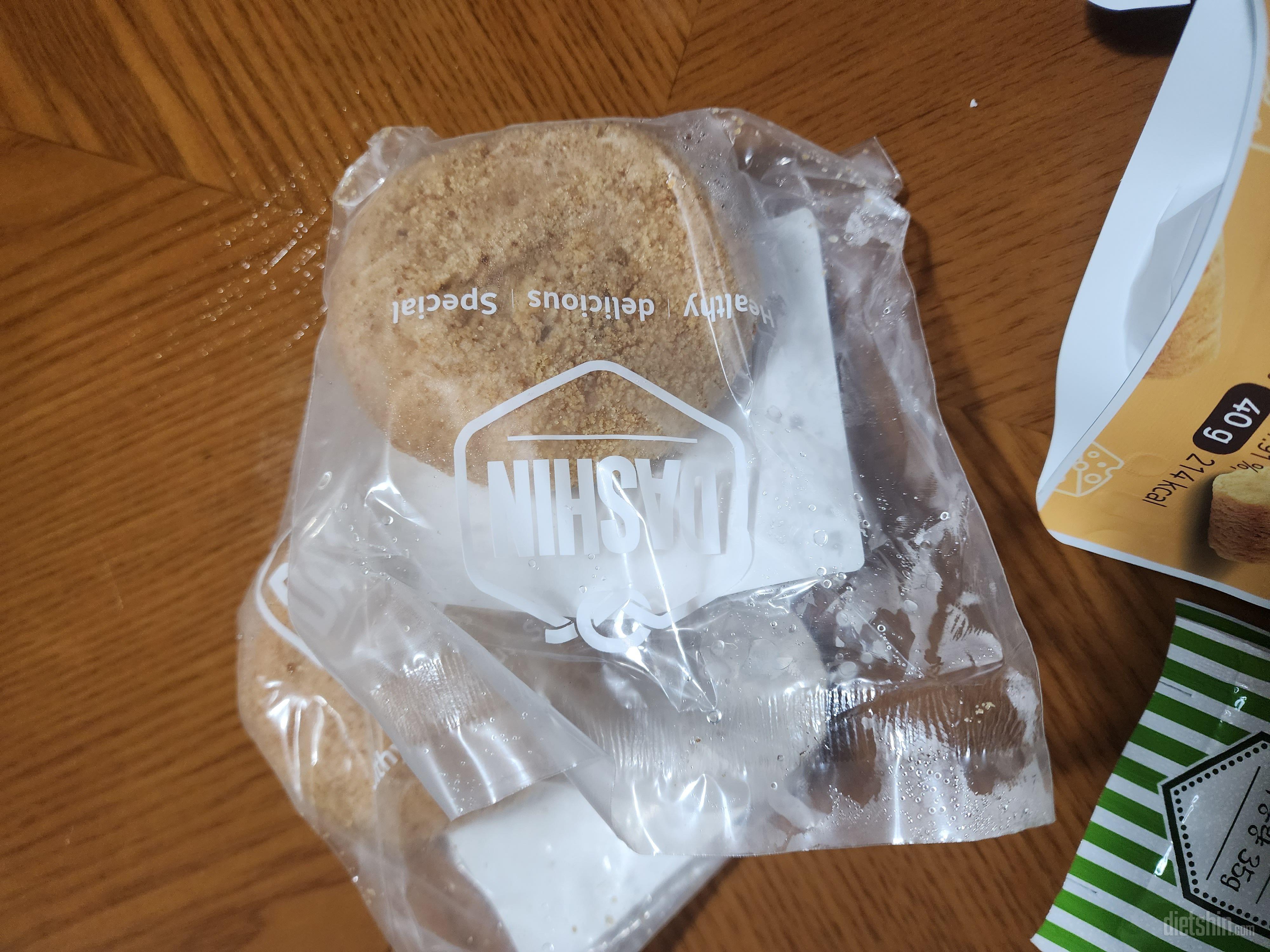 아직 안 먹어봤지만 신제품이라 구매해