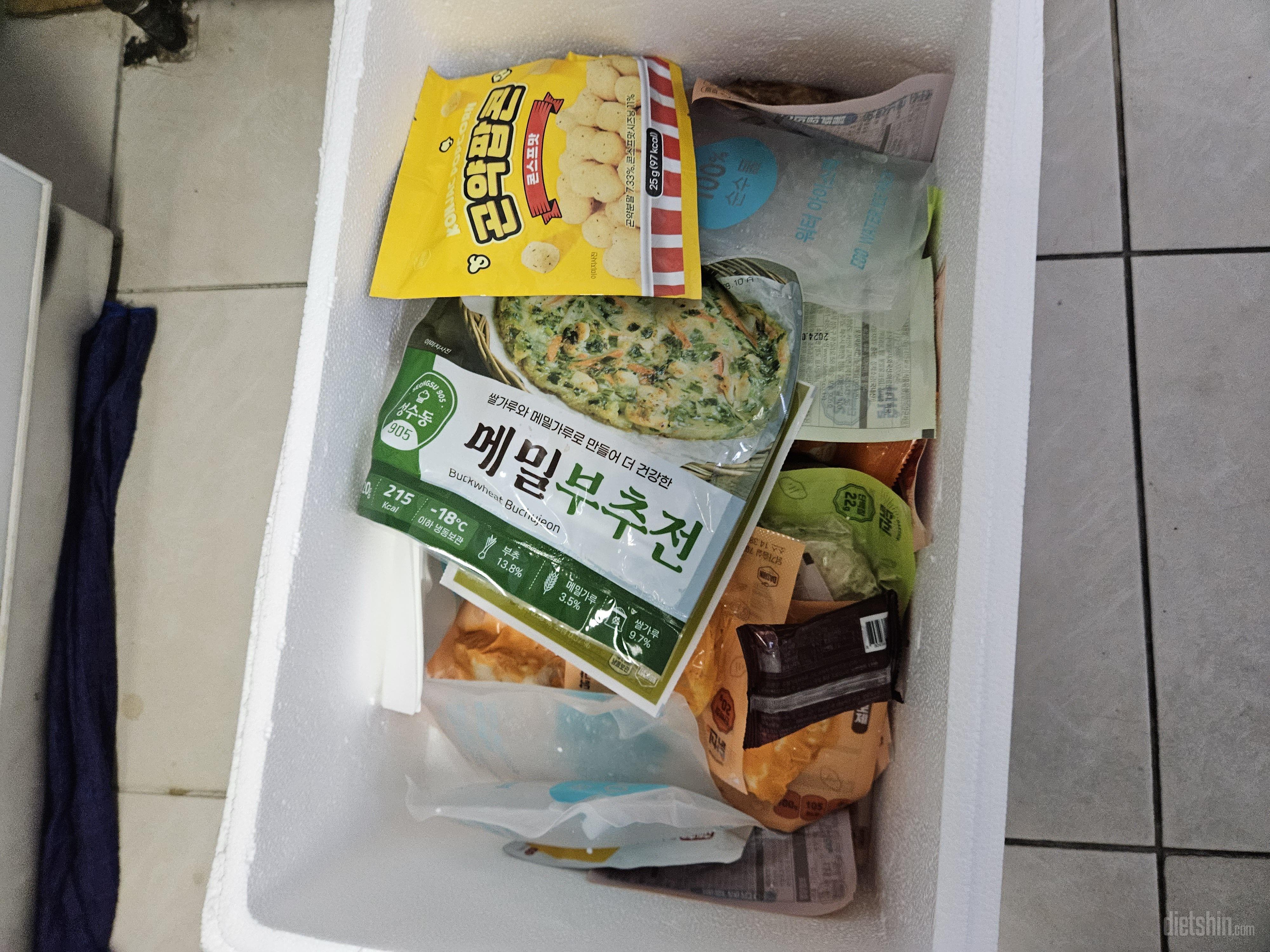 생각보다 크기가 작지만 맛있으니 괜찮