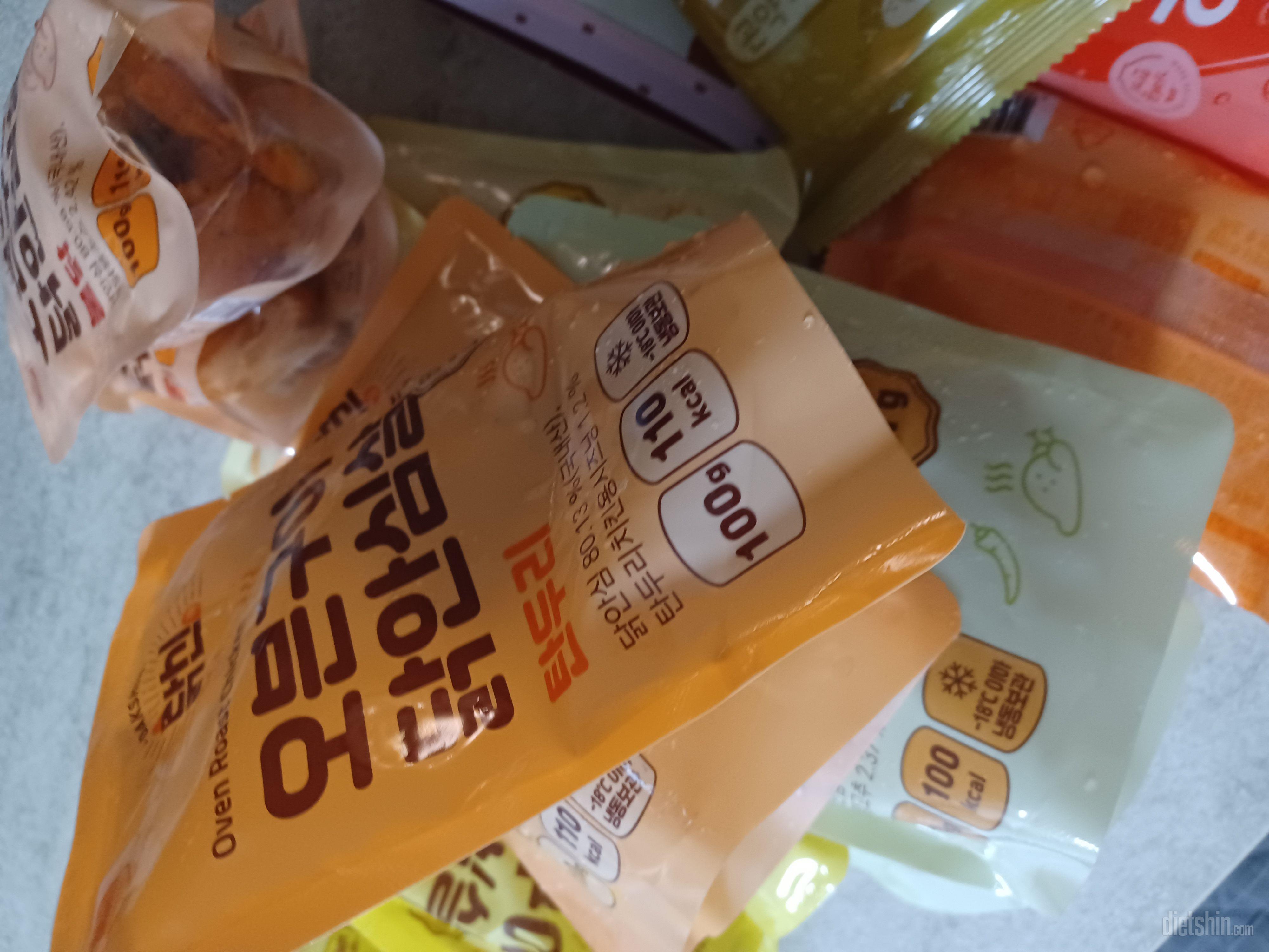 간편하게 먹기좋아요.맛도있어서 만족스