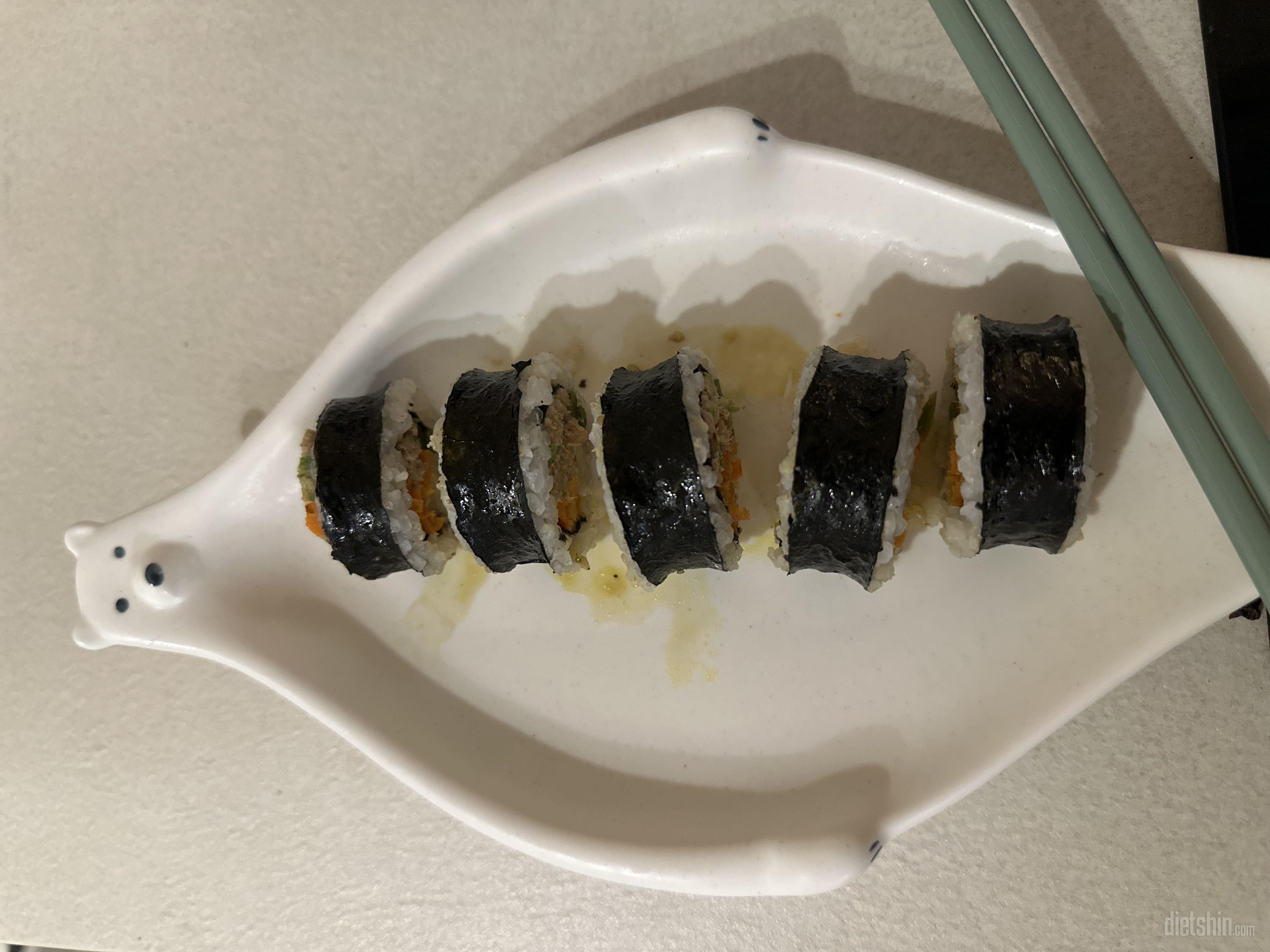 곤약 덕분에 더부룩하지 않고, 간편하