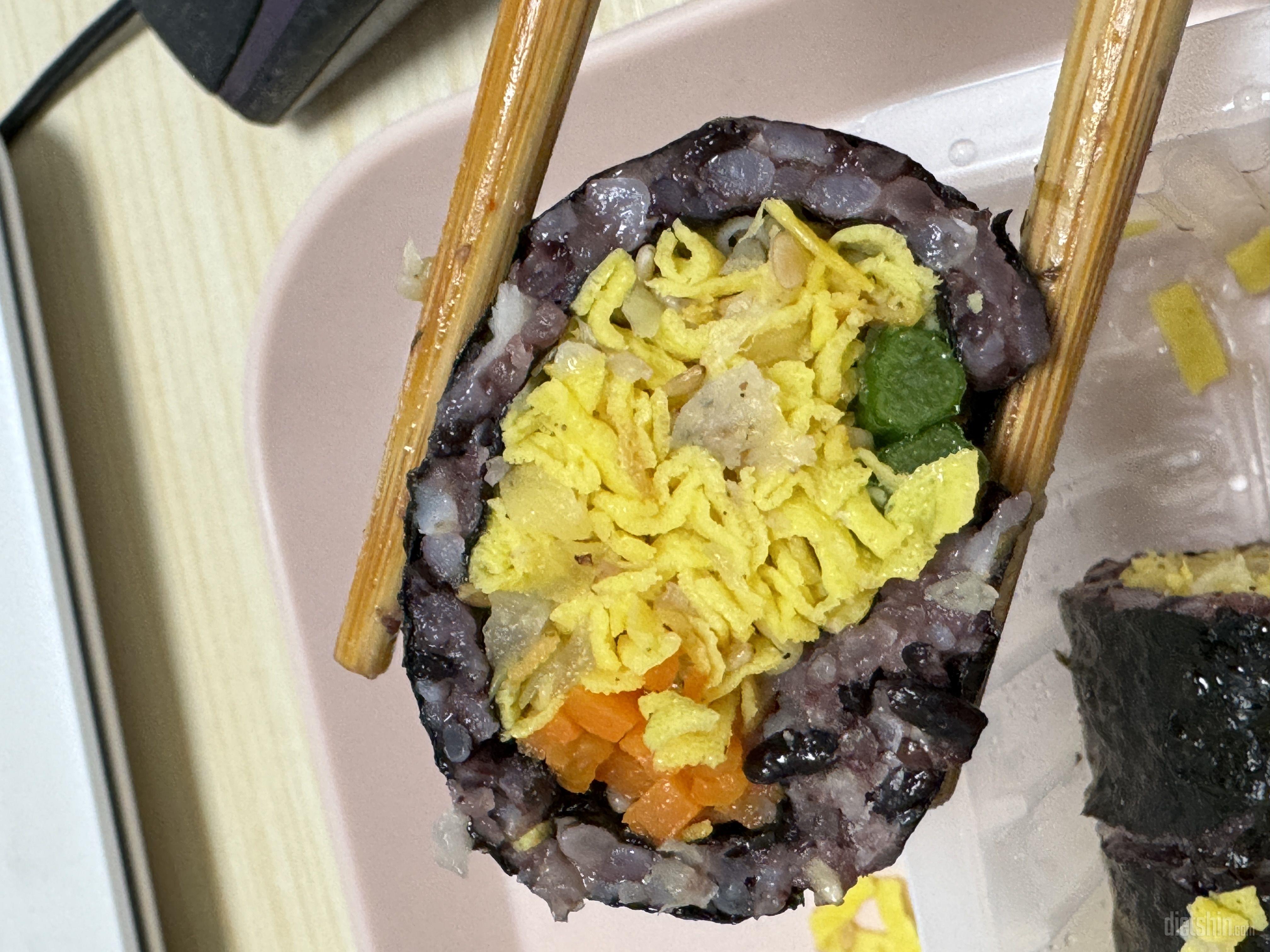 김밥은 포만감 좋구요 주먹밥은 살짝부