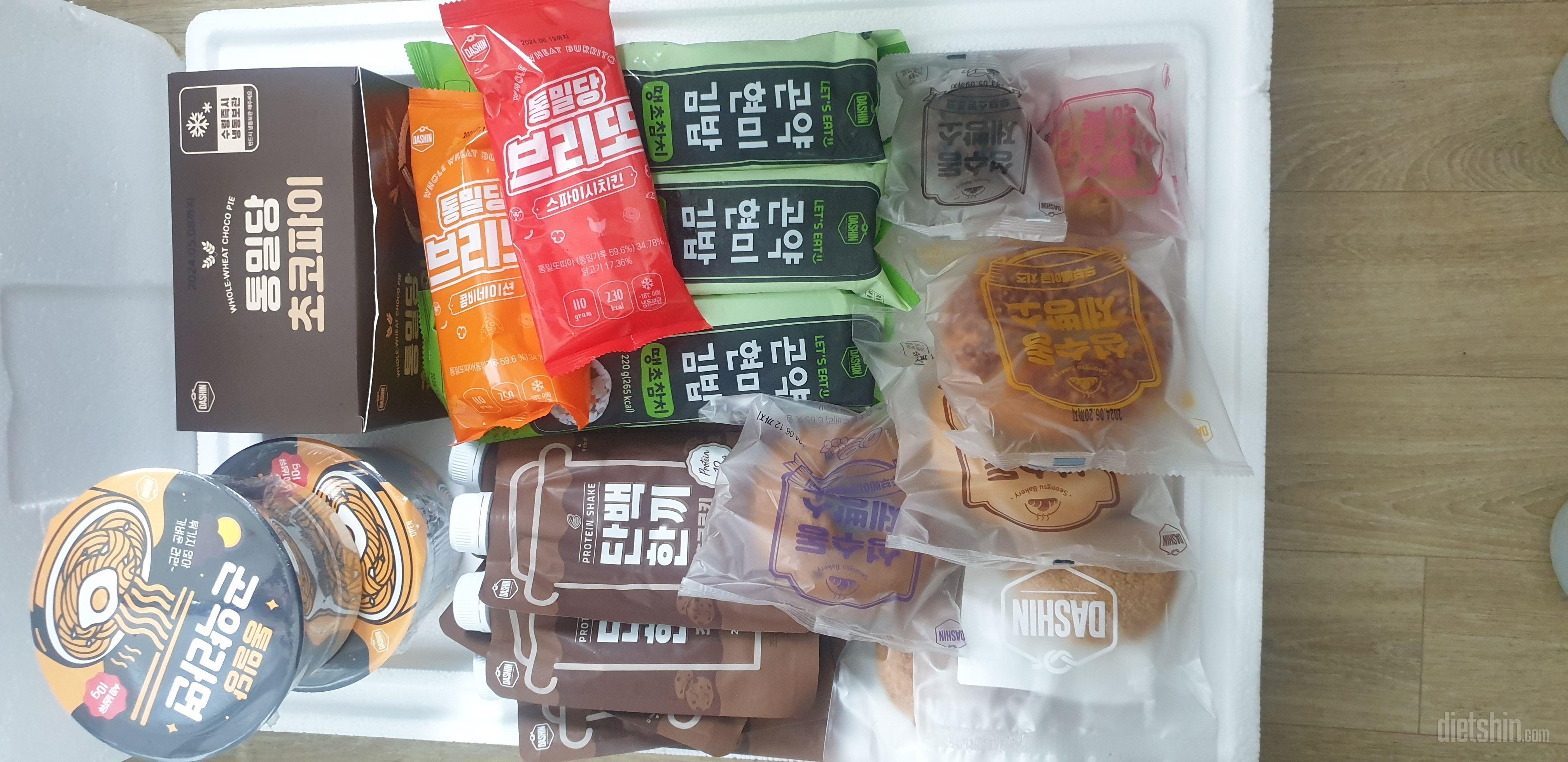 꾸준히 먹고 있어요.
다신샵 메뉴