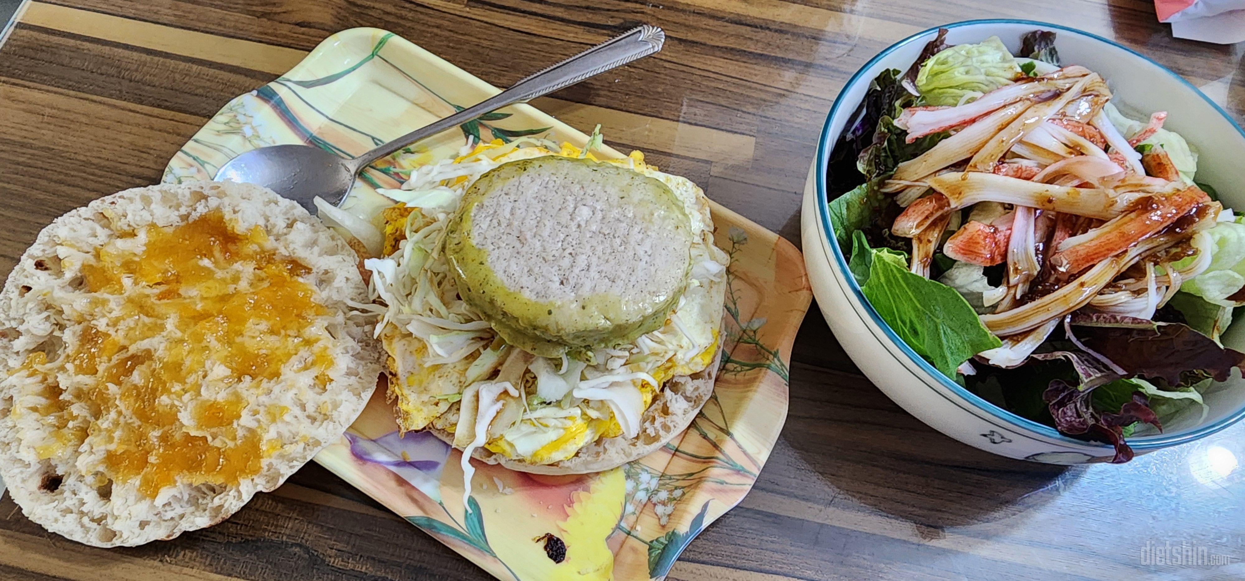 맛있어요. 100원에 잘 샀어요