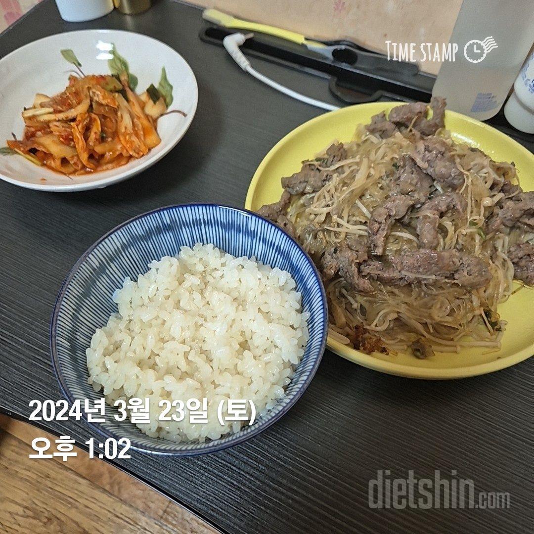 맛은 있는데 고기 양이 살짝? 아쉬운