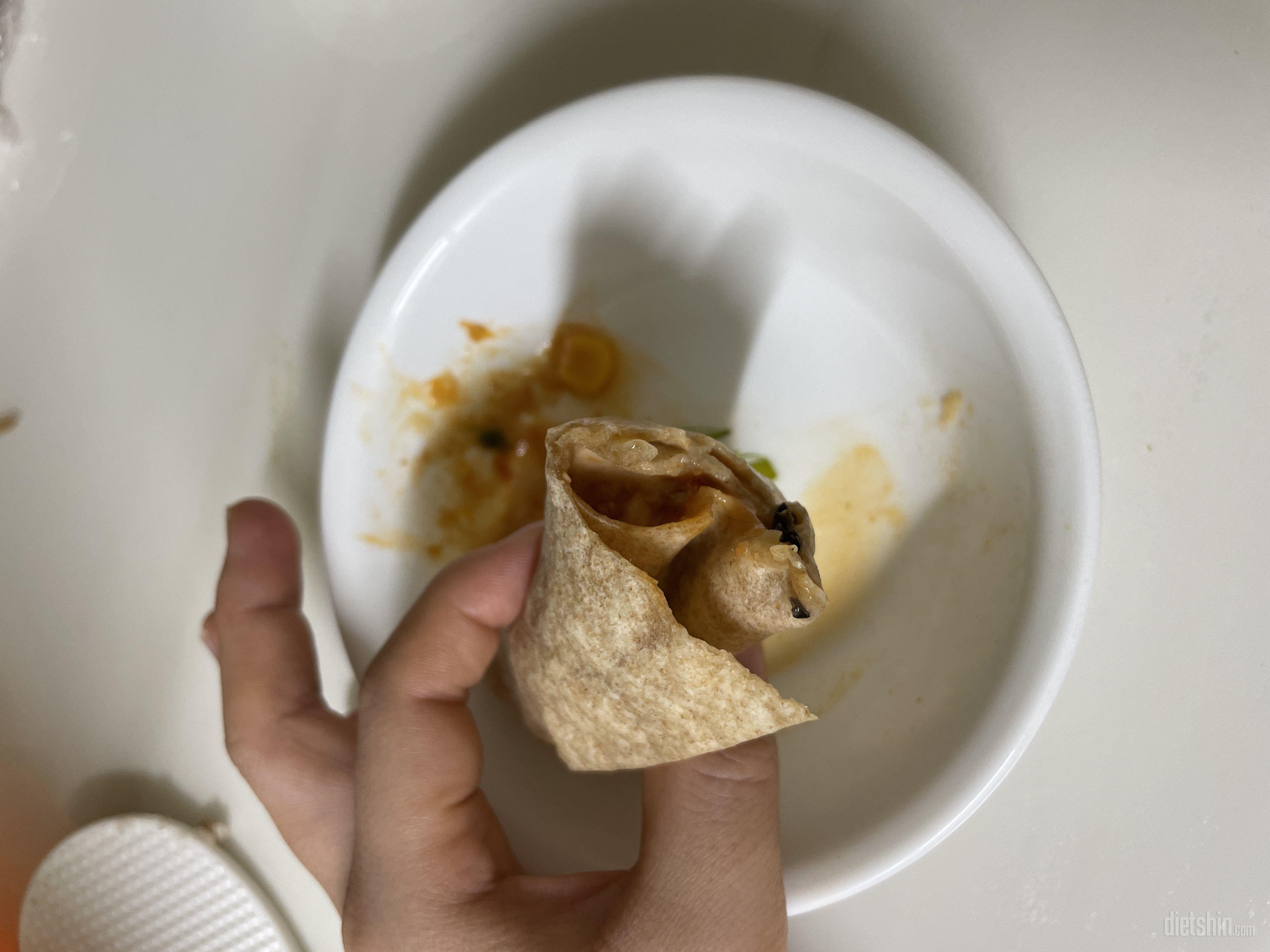 맛없게찍히긴했는데 자극적이지않아서 너