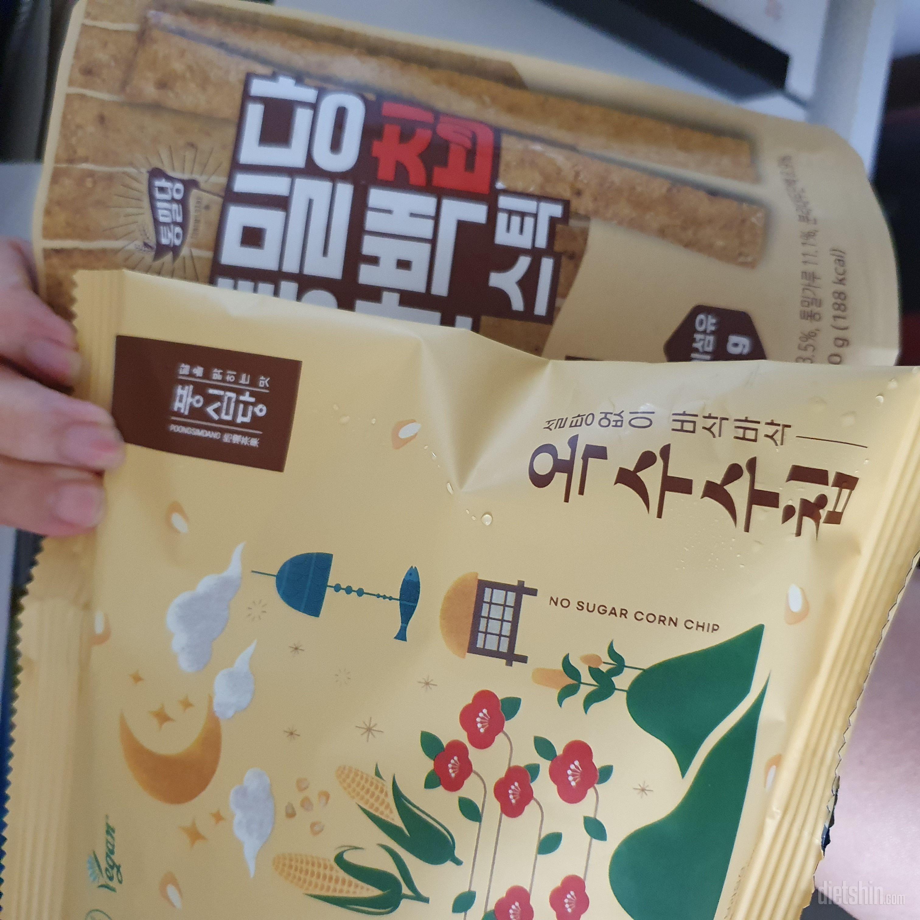 초코롤이 특히 맛있어서 쟁여놔요