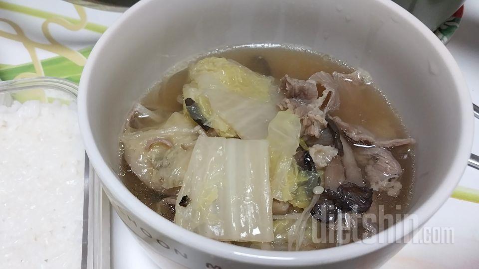 오늘은 현미밥 곤약떡볶이비빔 맛은 큰