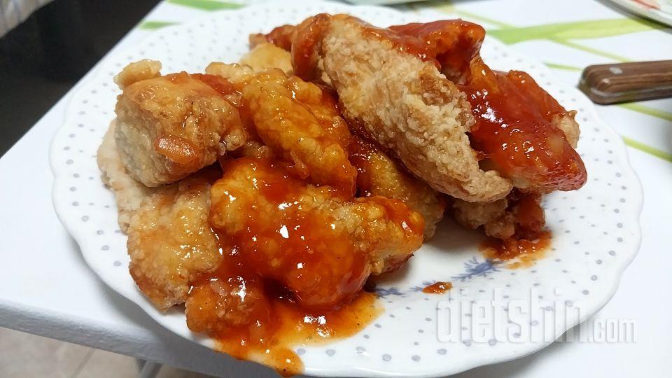 오늘은 현미밥 곤약떡볶이비빔 맛은 큰