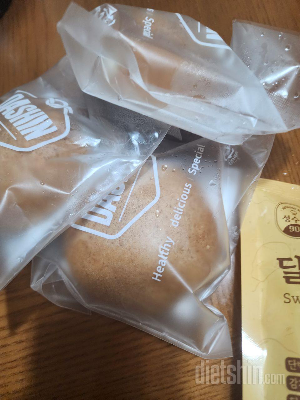 신제품이라  구매했는데 맛있어요 크림