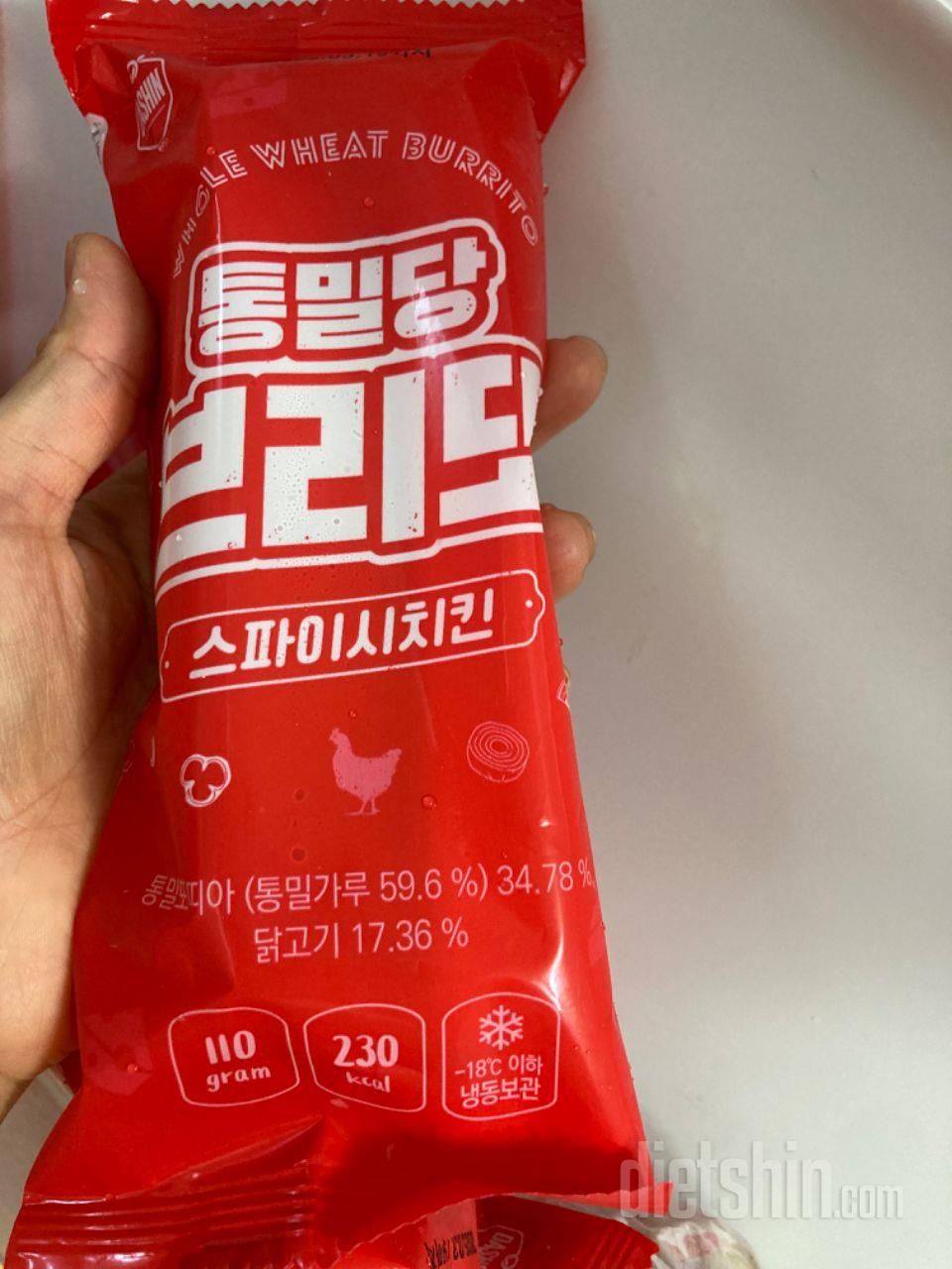 스파이시치킨이 최애 ! …또 시켰어요