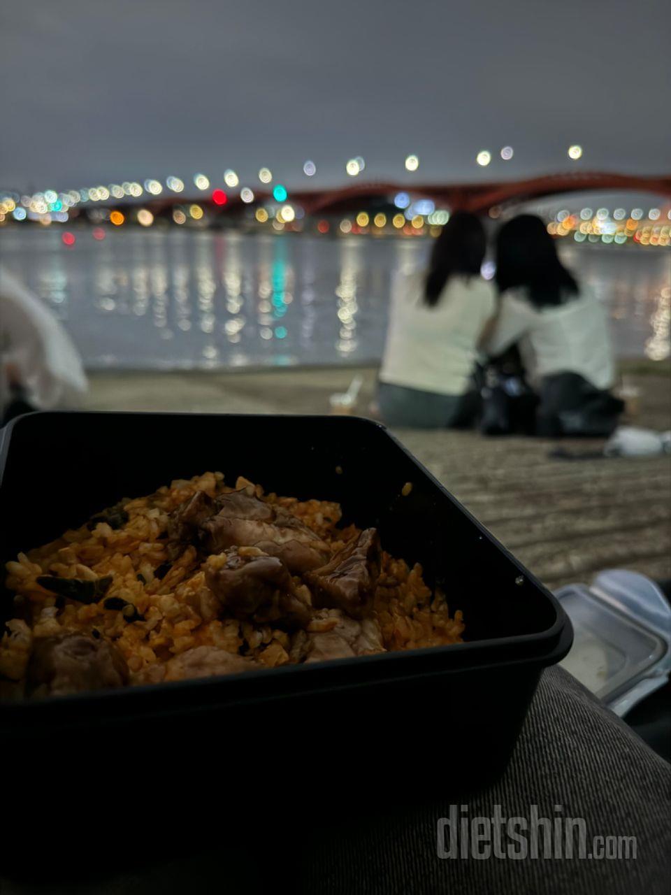 생각보다 맛있어서 깜짝 놀랐슴다 볶음