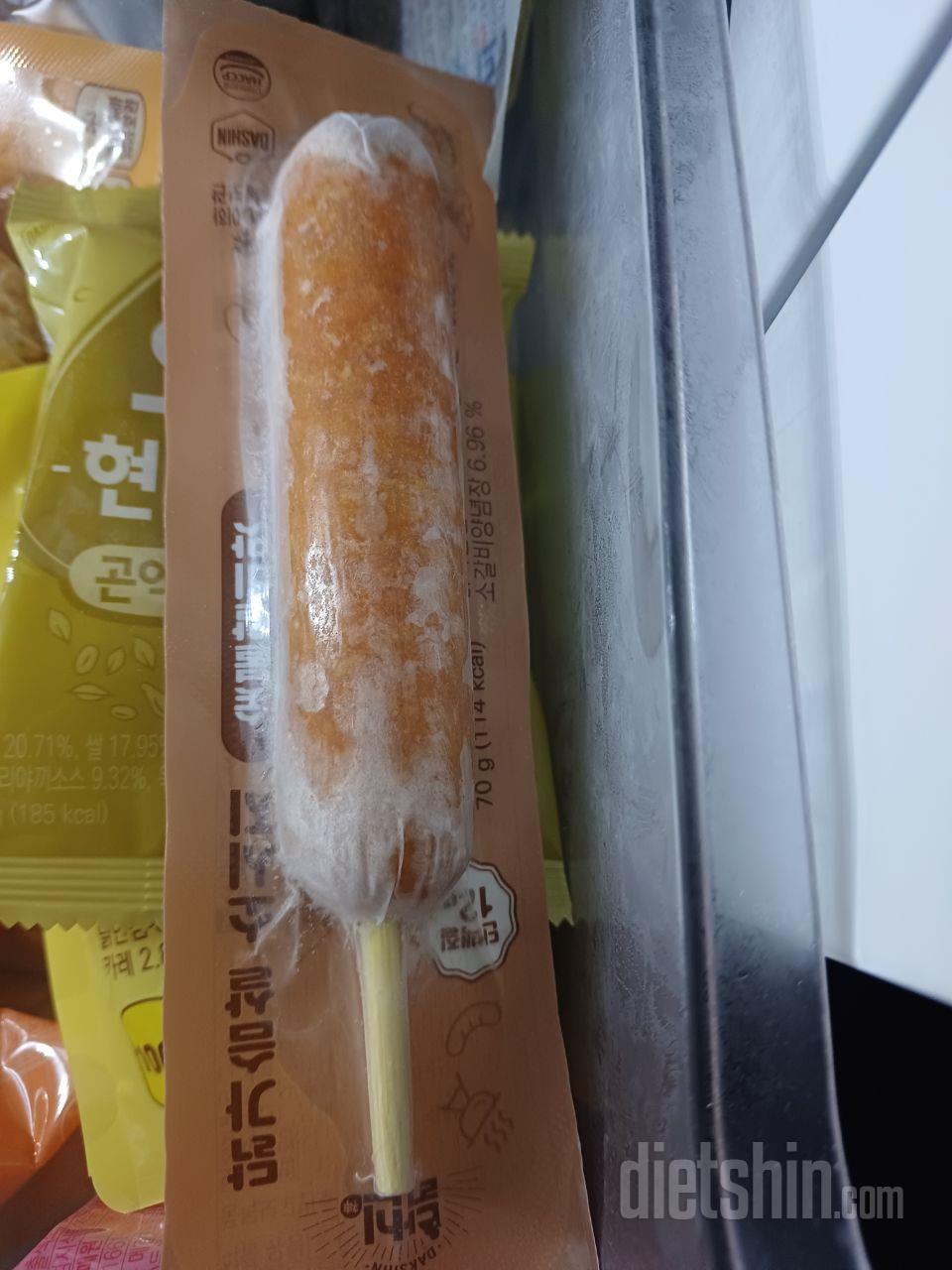 숯불갈비맛 소세지 맛있네요.
속세의