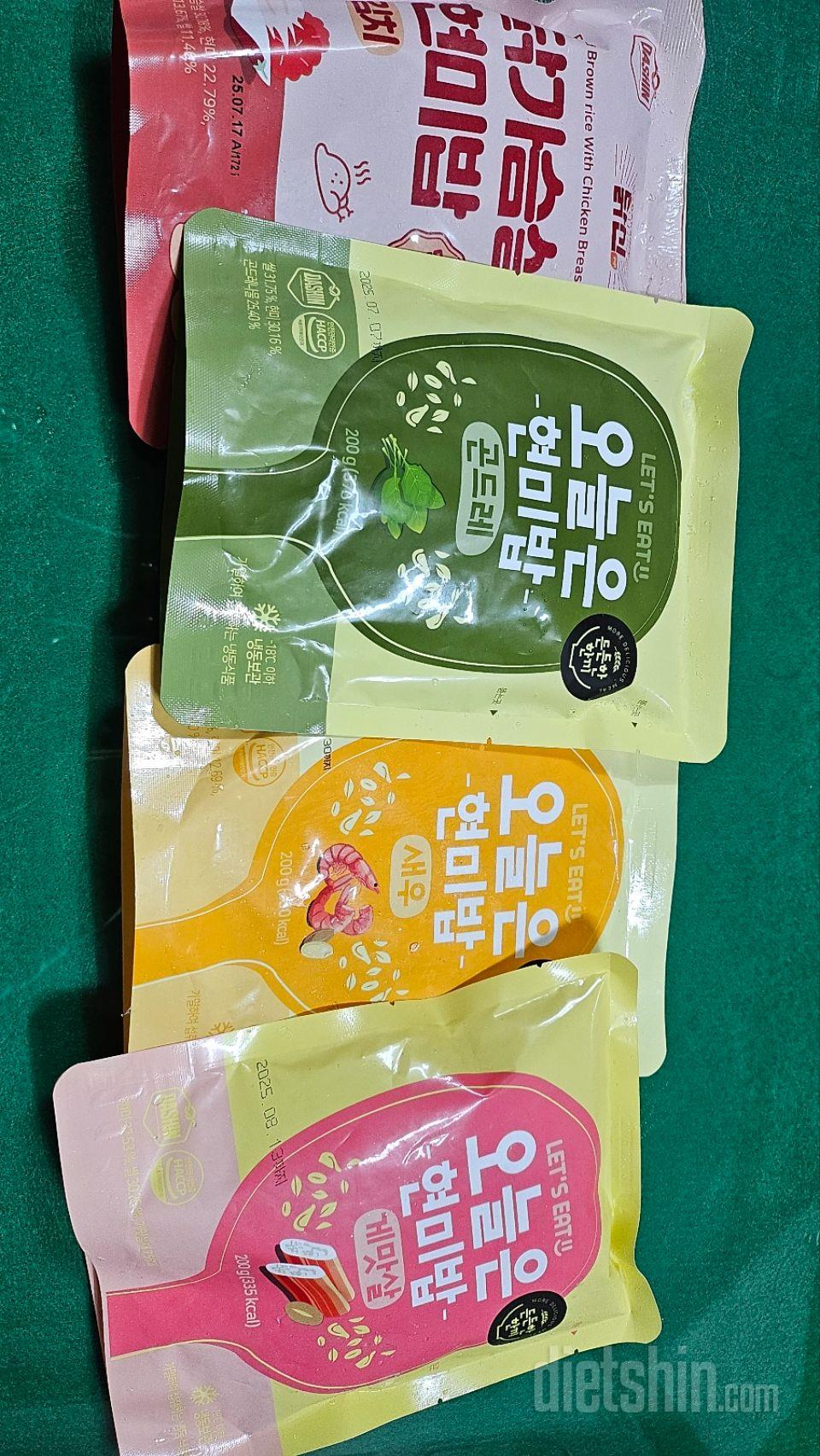 새우볶음밥만 먹었는데 맛있어요..
다