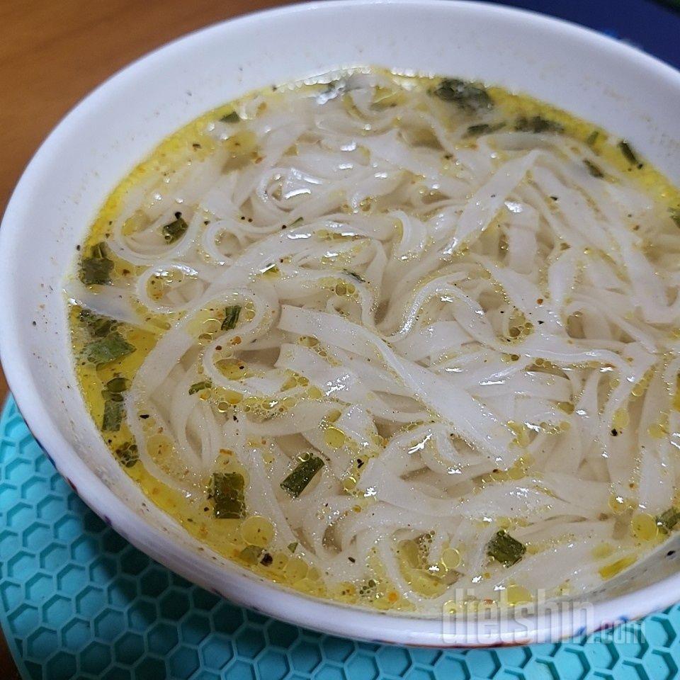 제 입맛엔 살짝 간이 쎈거같아서
둘이