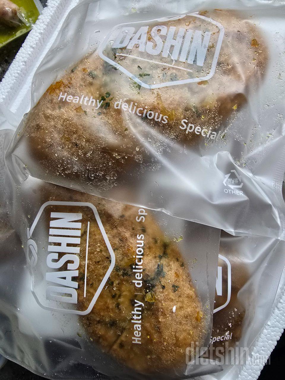 주로주말아침에 빵먹고싶을때 먹고있어요