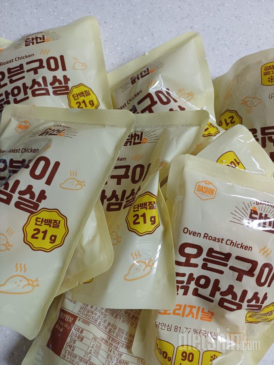 식감이 쫄깃하고 한입에 먹기 좋고 맛
