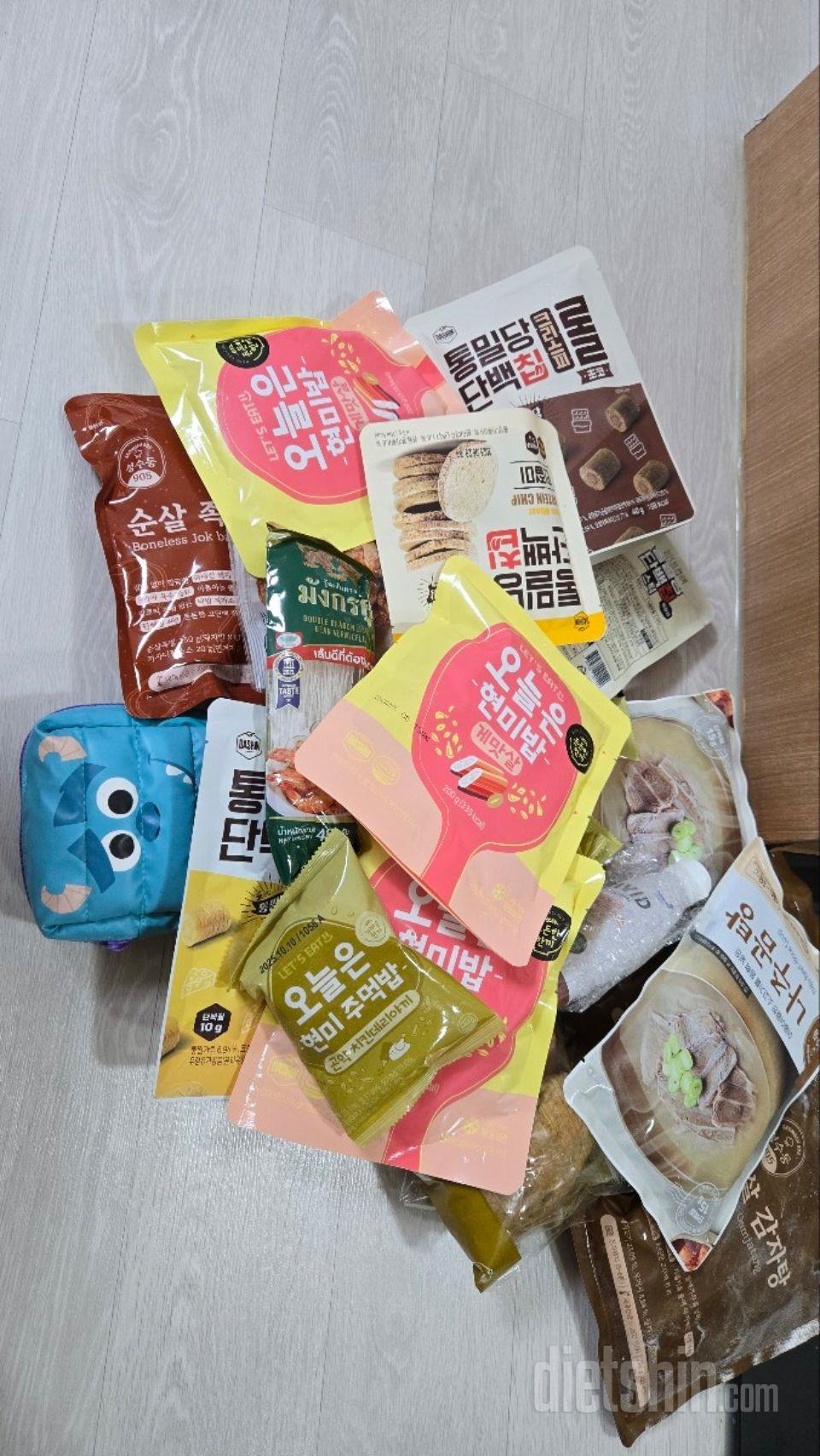 생각보다 미니미니미 사이즈네요~
맛았