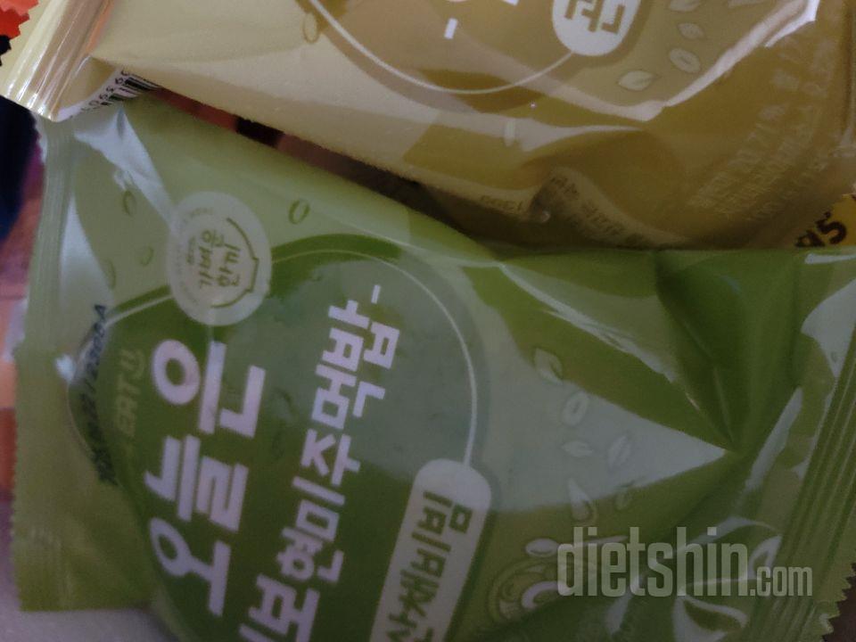 여러가지 맛이라 질리지 않고 맛있고