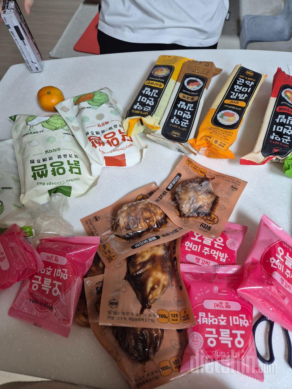 소스가 너무 맛있어서 밥으로 긁어먹었