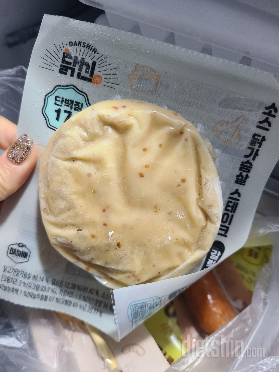 골고루 시켜봤는데 아주 즐겁게 식사조