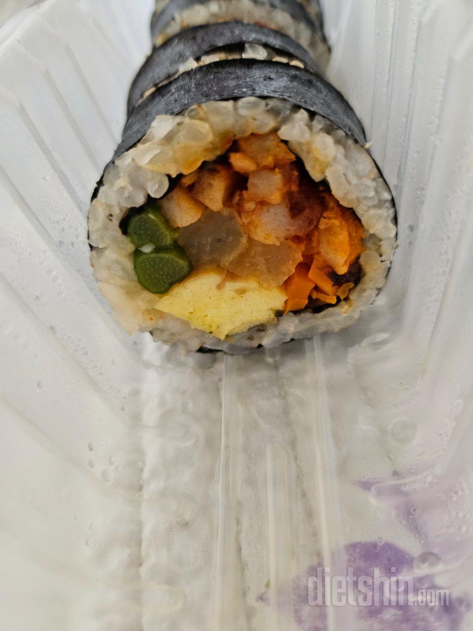 김밥을 사볼까 말까하다가 구매했어요