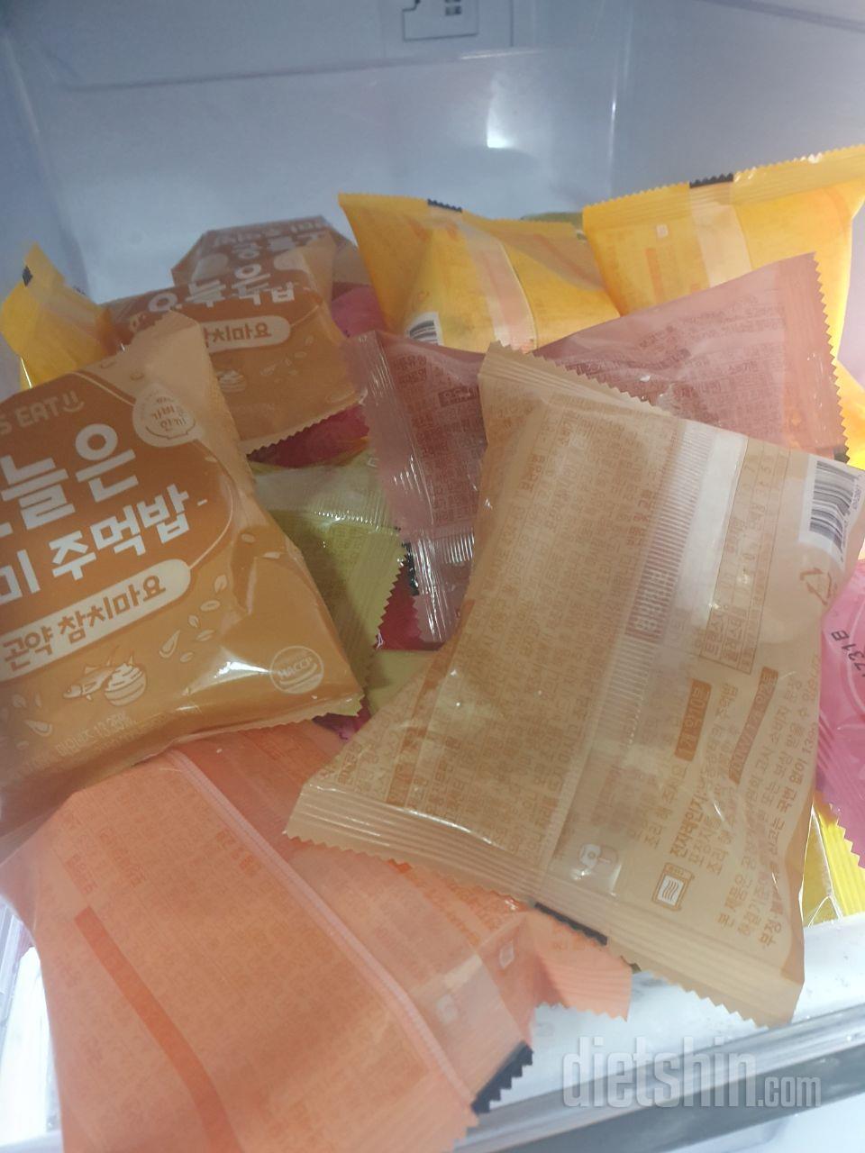 냉장고에 쟁여두고 먹기 편합니다
제