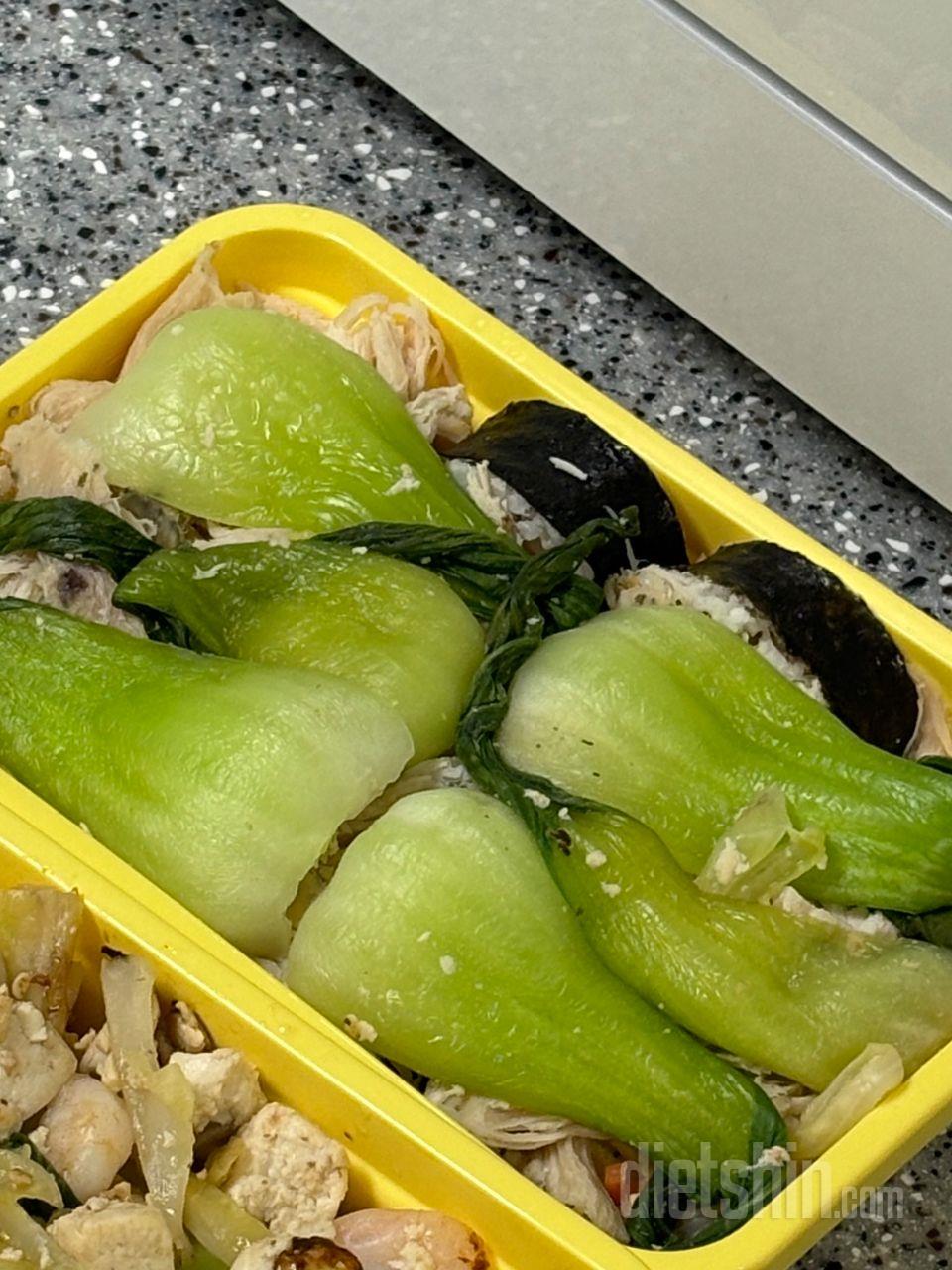 식단에 잘 활용중입니다