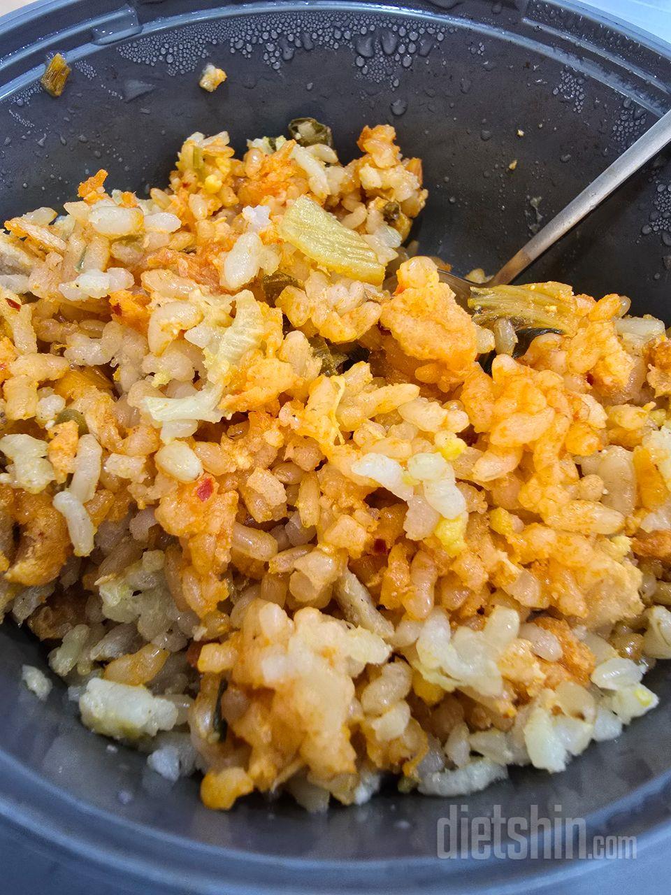 좋아요 맛도 괜찮고
저는 오늘 김치와
