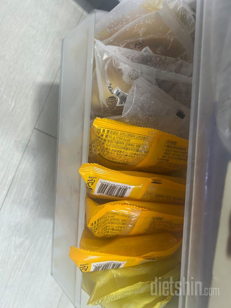 개인으루 콘치즈가 제일 맛있는거같아요
