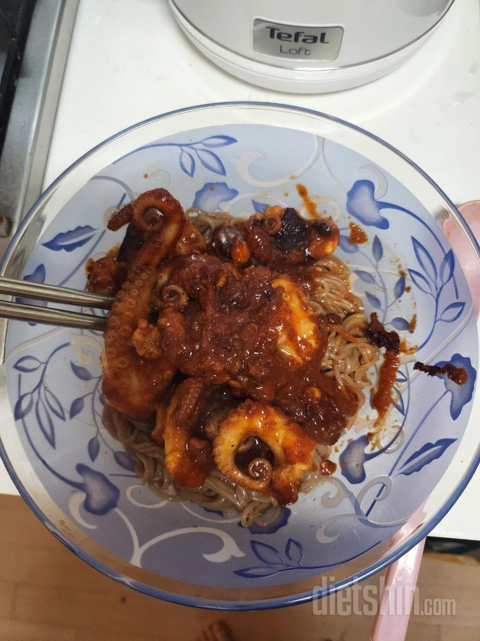 비빔냉면 포기못하는 한사람임다~부담없