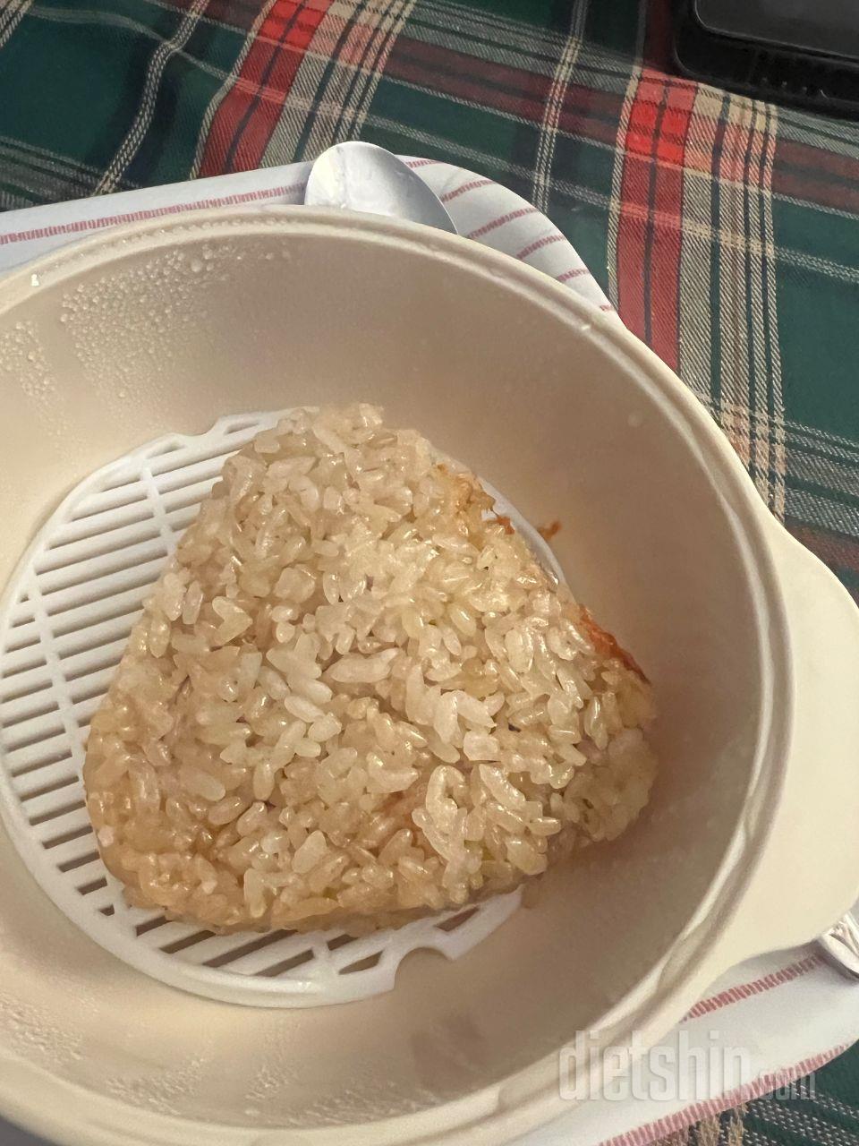 배송이 엄청 빨라요 
주먹밥 먹어보니