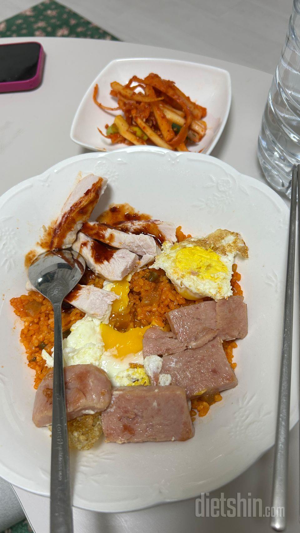 그냥 먹어도 맛있고 잘 드시는 분들은