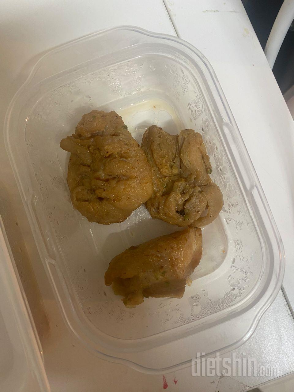 전,,
한번에 앉아서 밥먹는걸 좋아하
