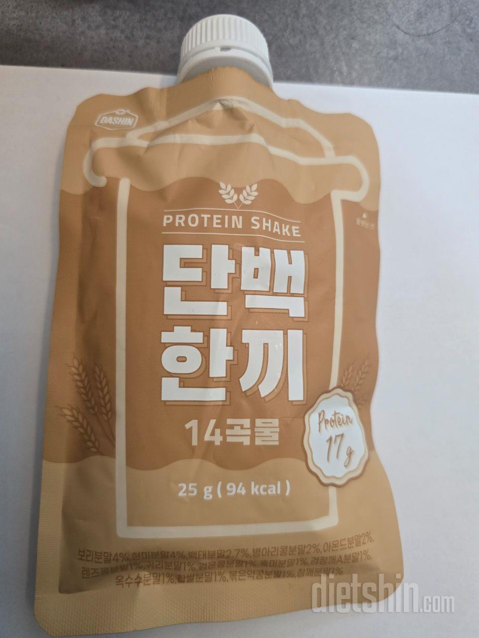 맹물에 타서 그런지 밋밋한 맛은 조금