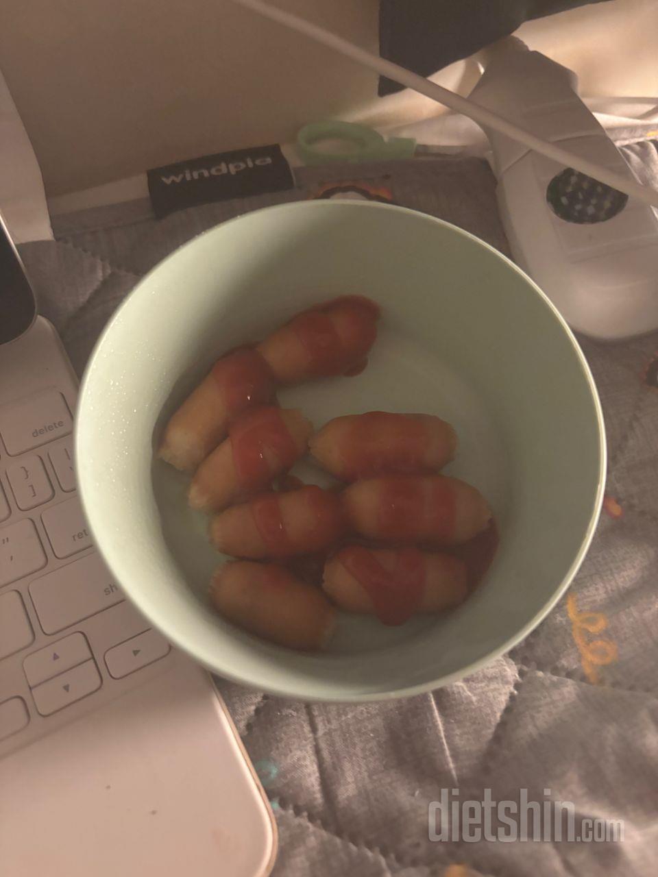 그냥 야식으로 전자레인지에 데워먹어도