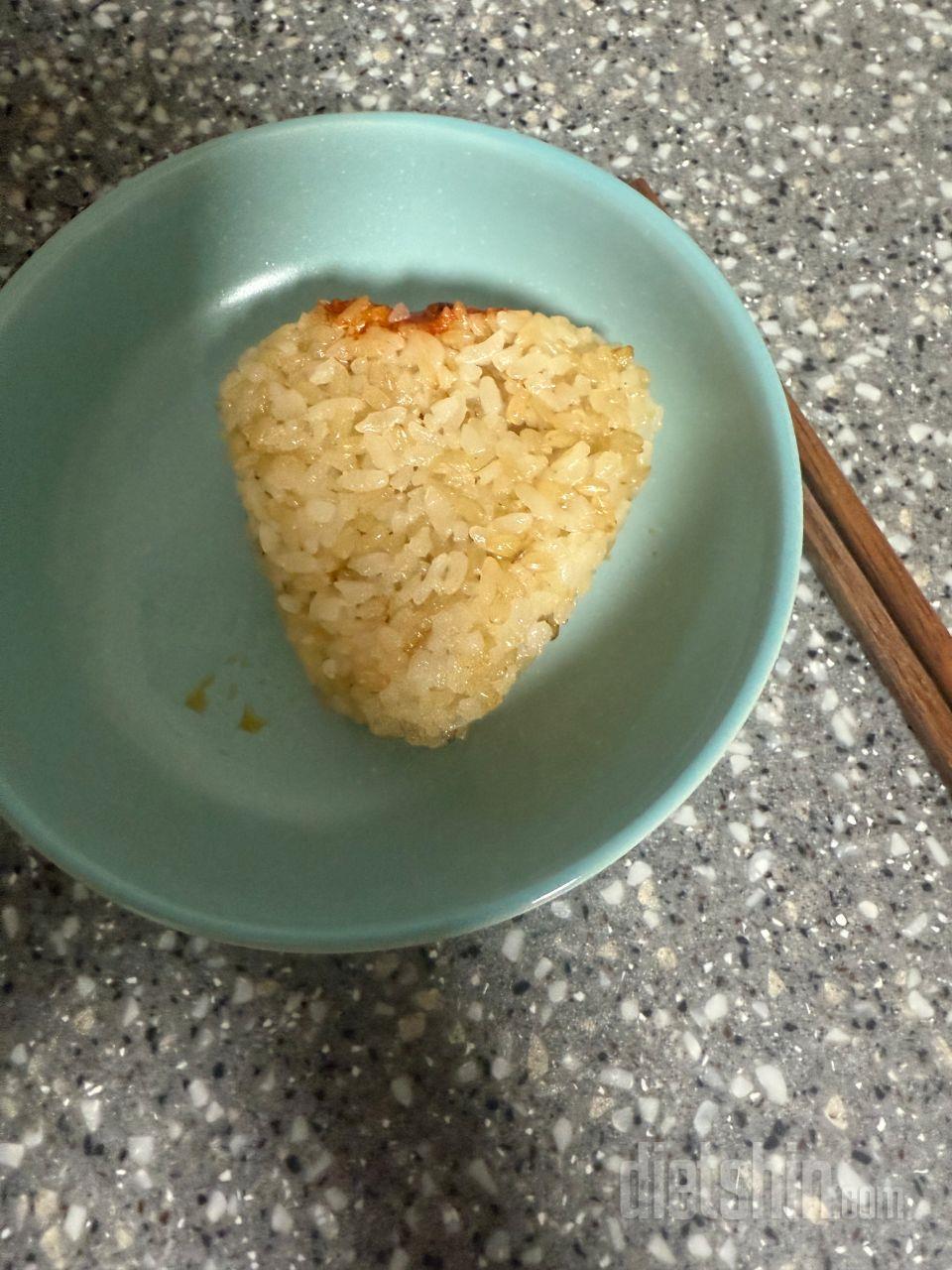 간단하게 먹기좋아요  물 론 겉은 딱