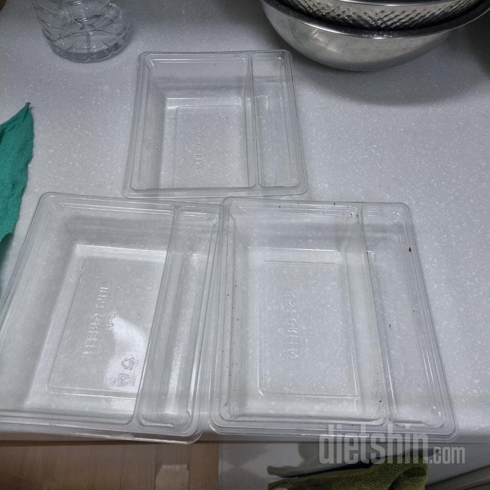 다먹어 버려 빈용기 사진 올리네요
친