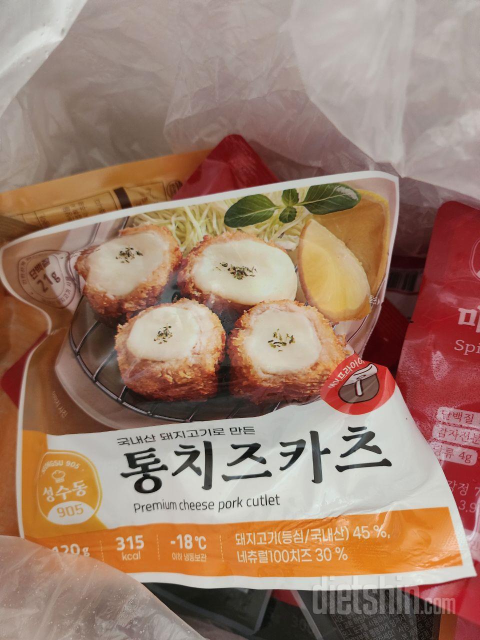 냉동으로 구현된 돈가스 이정도면 괜차