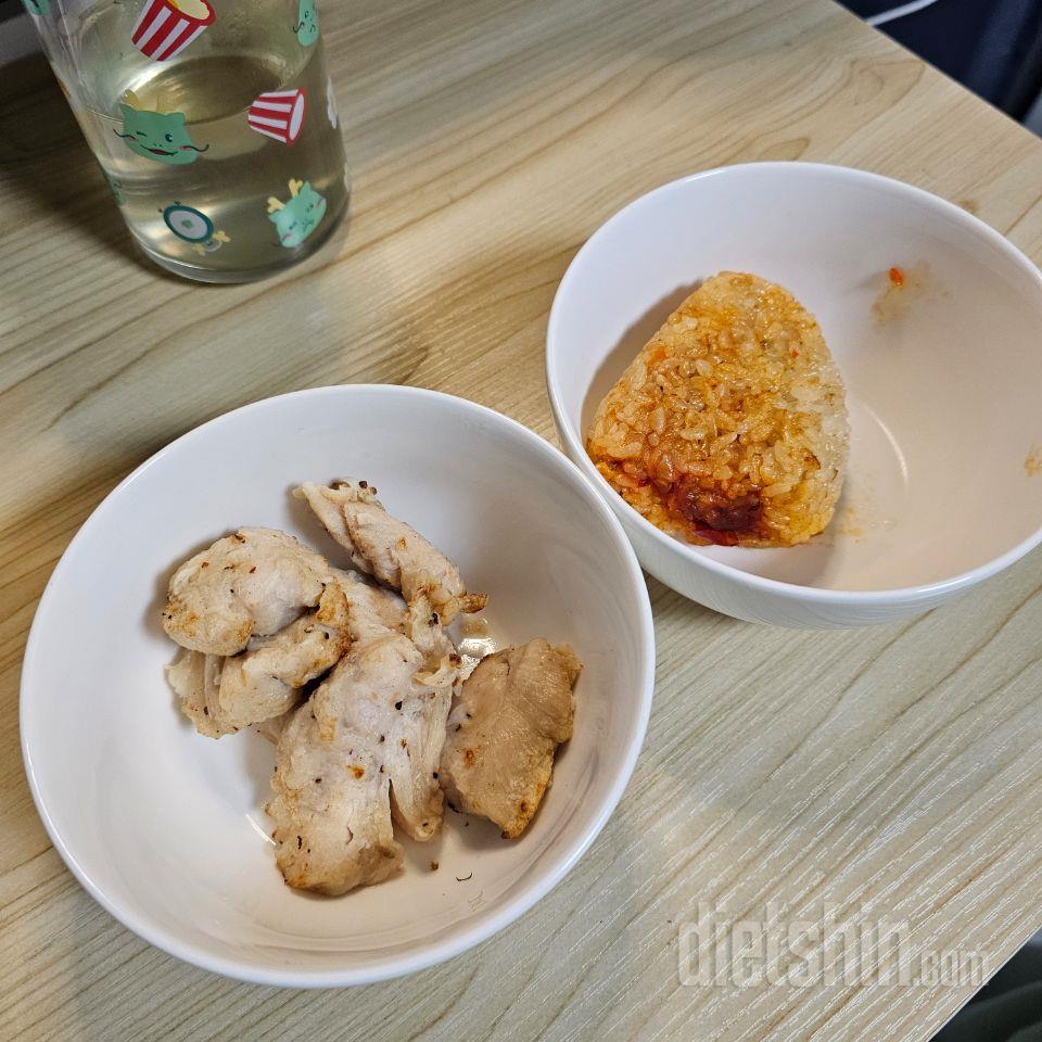아주 쫄깃하고 맛있습니다. 속세의 맛