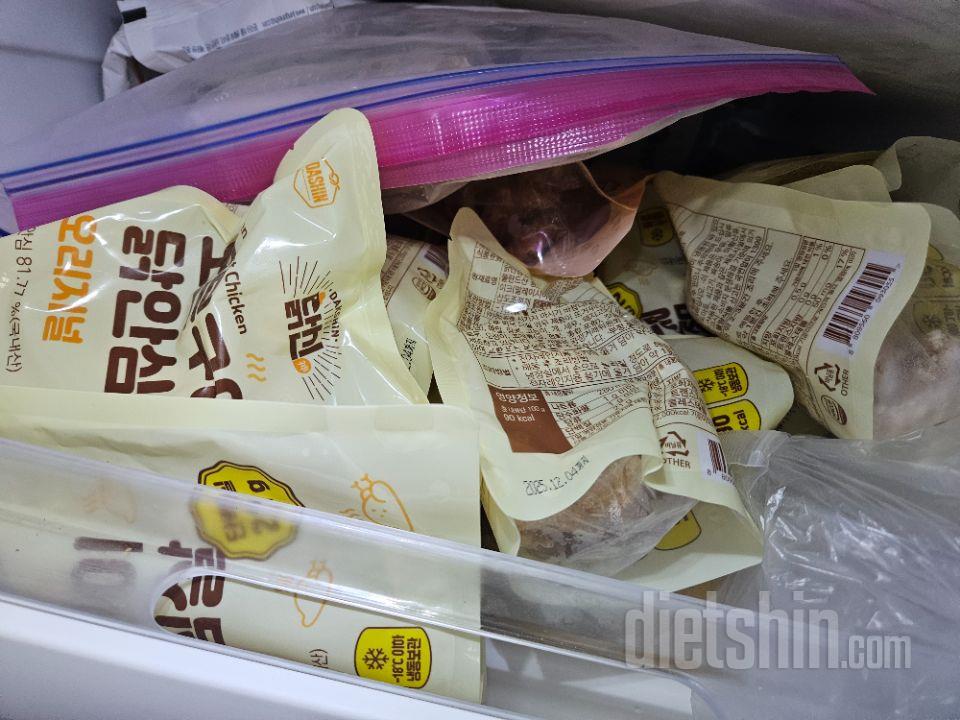 닭이 너무 촉촉하고 양념도 너무 맛나