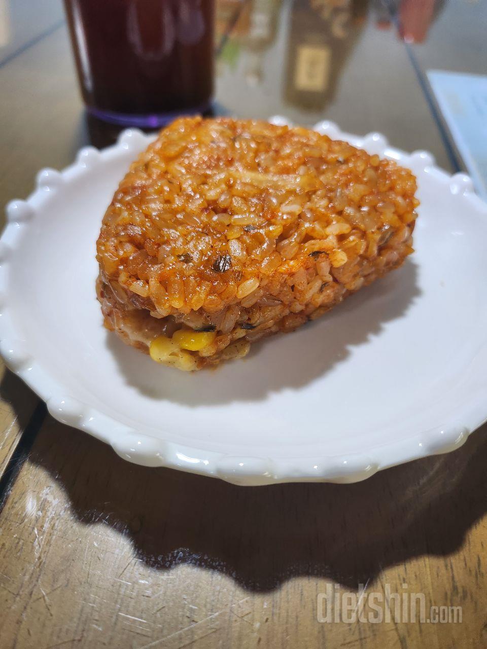 맛있는 주먹밥이 점보 사이즈라 더 좋