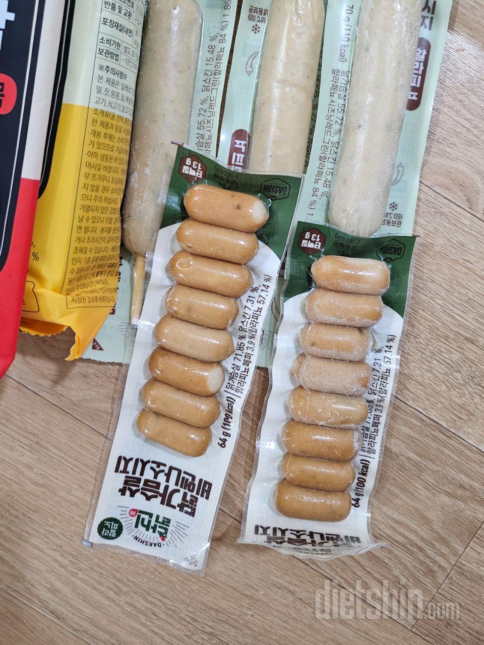 곤약김밥하나로는부족해서 소시지시켜봤어