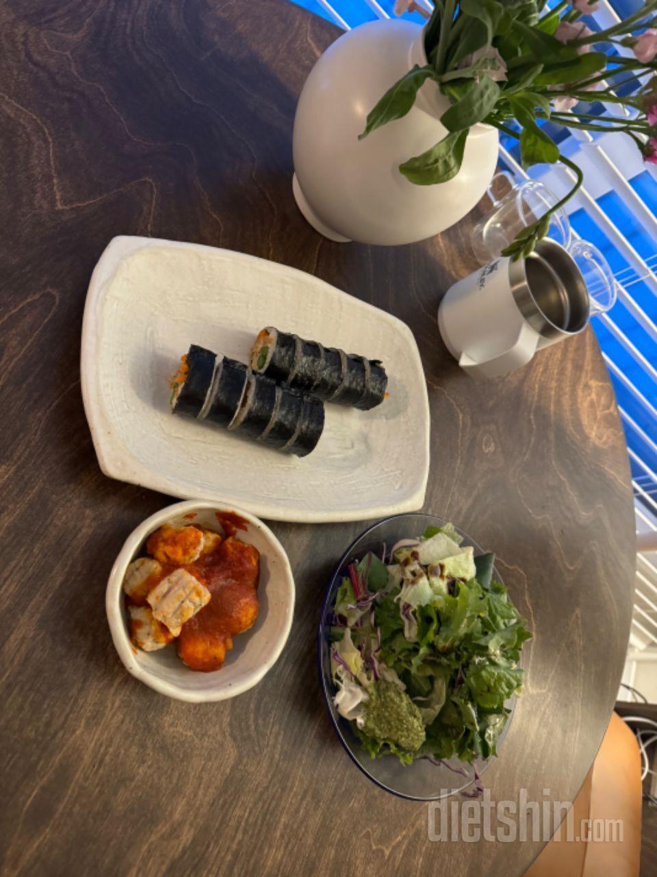 맛있어용 매운거 좋아하는 저한테는 매