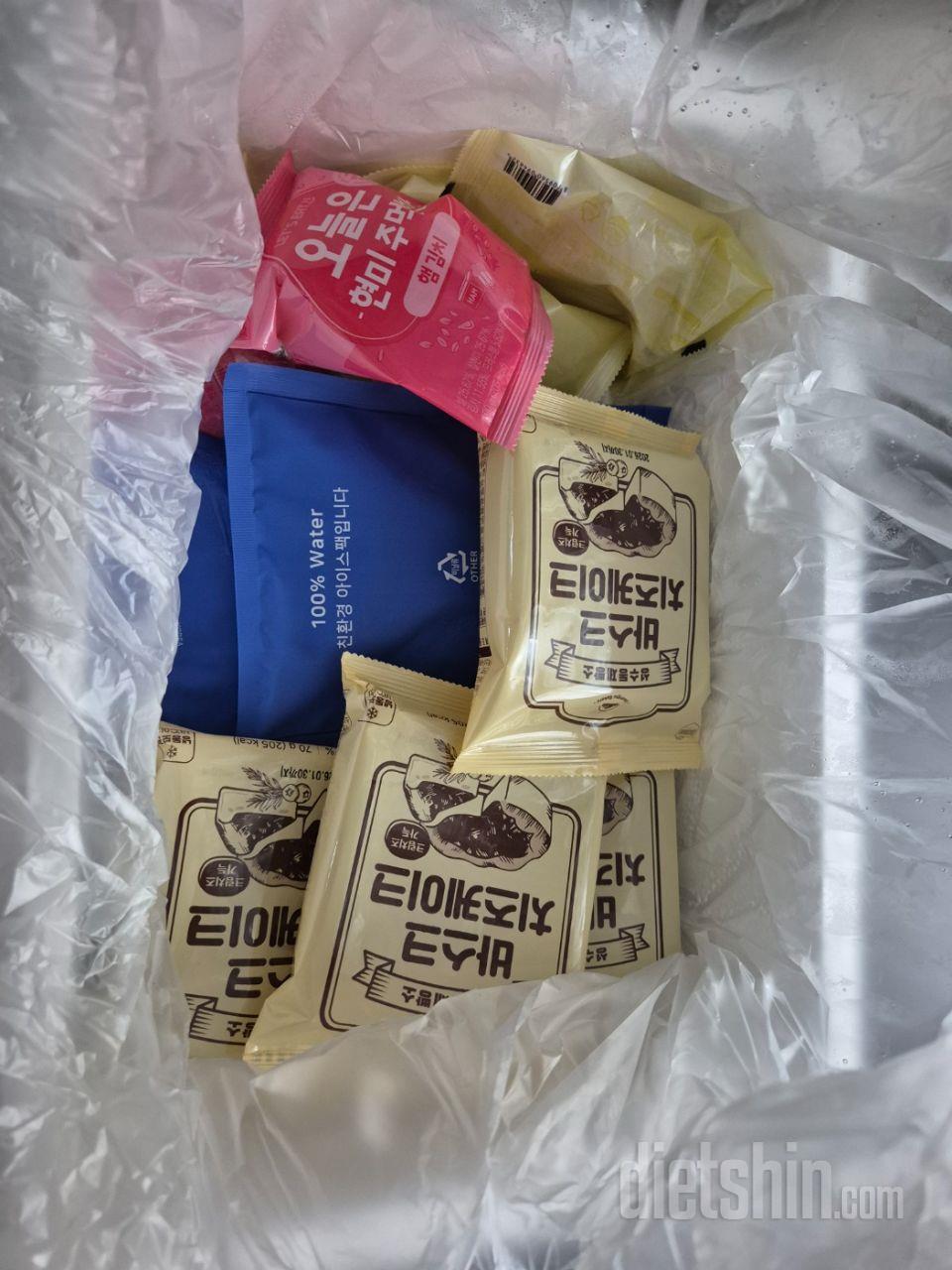 맛있게 잘 먹고 있습니다.