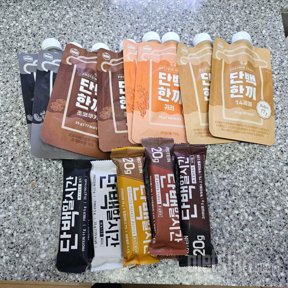 배송도 빠르고, 처음엔 물이랑 먹었는