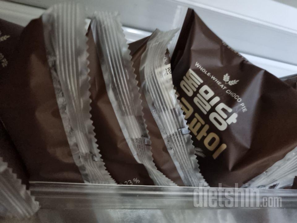 부드러운 다크쵸코케잌 먹는 느낌...