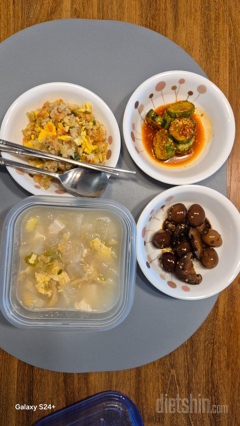 현미볶음밥 추천합니다. 맛있어요.
후