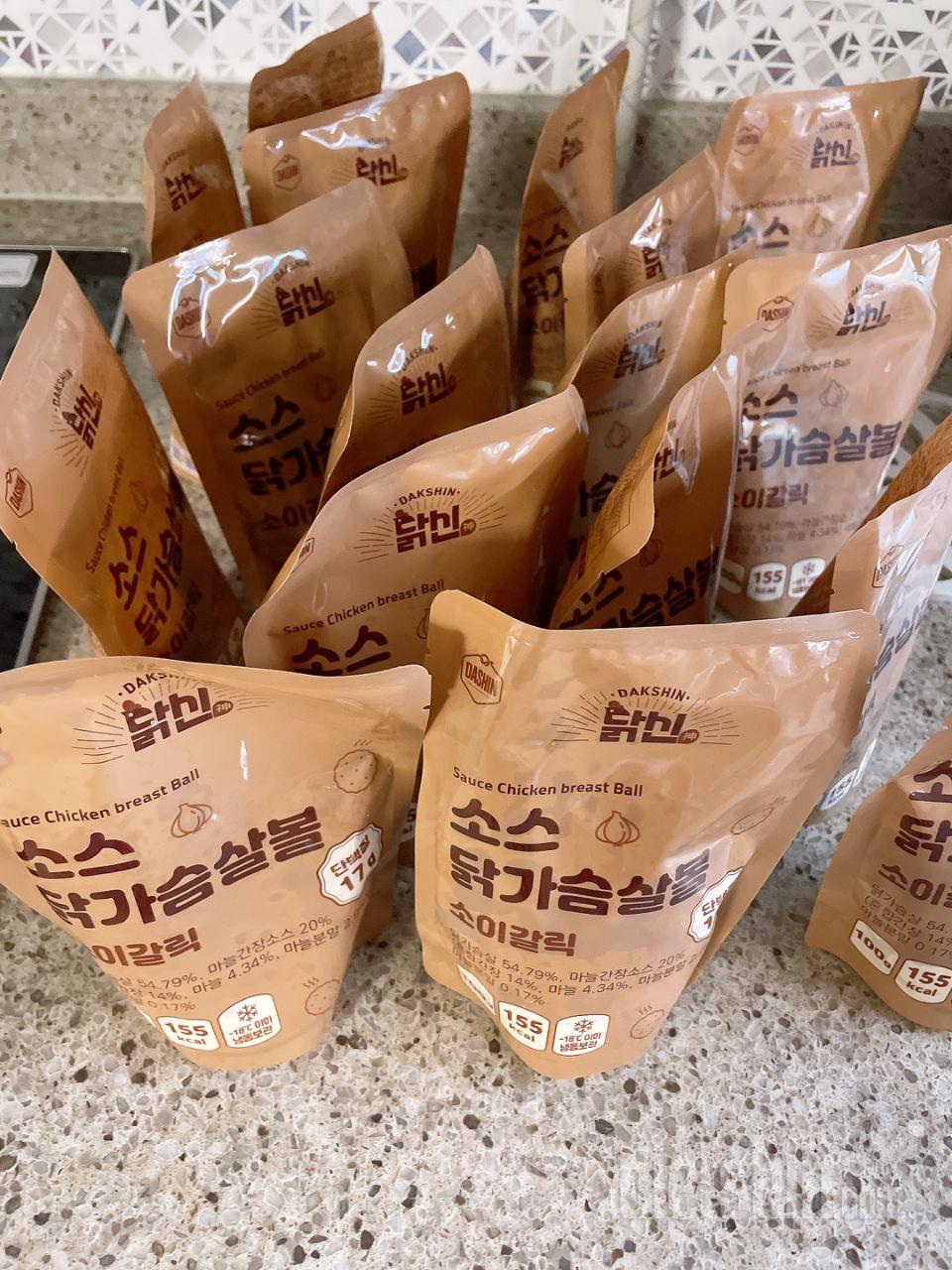 따로 조리 필요없이 먹기 편하고 소스